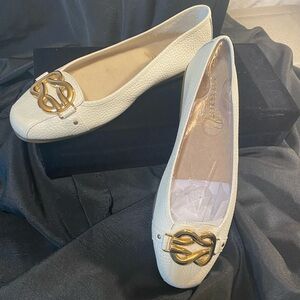NWOT Aerosoles Big Bet stitch N time ballet flats with gold hardware sz 10 bone